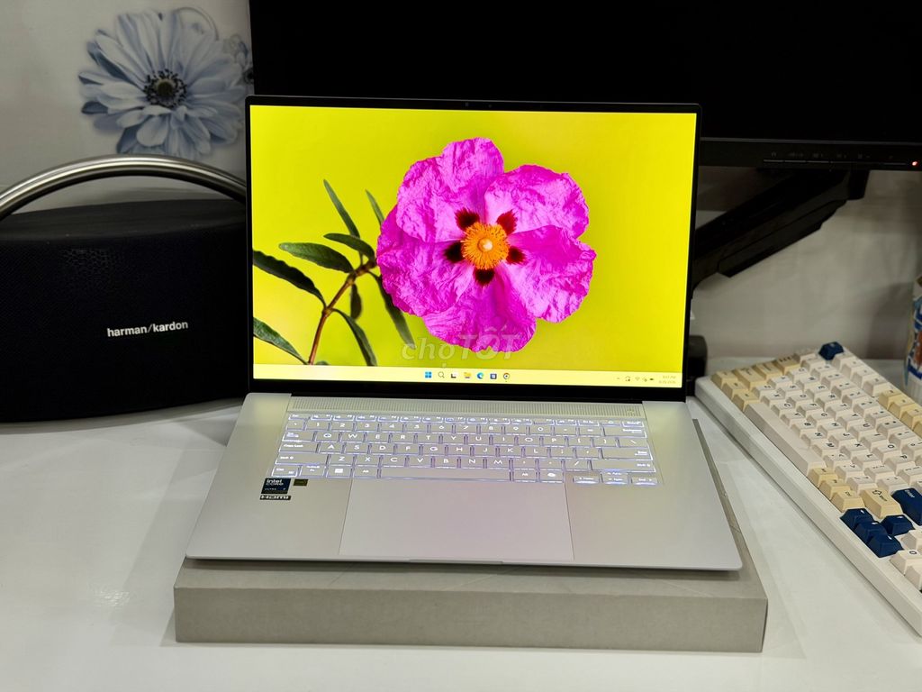 Asus Zenbook S 16 OLED Ultra 7 32GB/1TB. Mua bán Laptop tại Quận Gò Vấp Tp Hồ Chí Minh được đăng bởi Nguyễn Trọng Thông hình 1