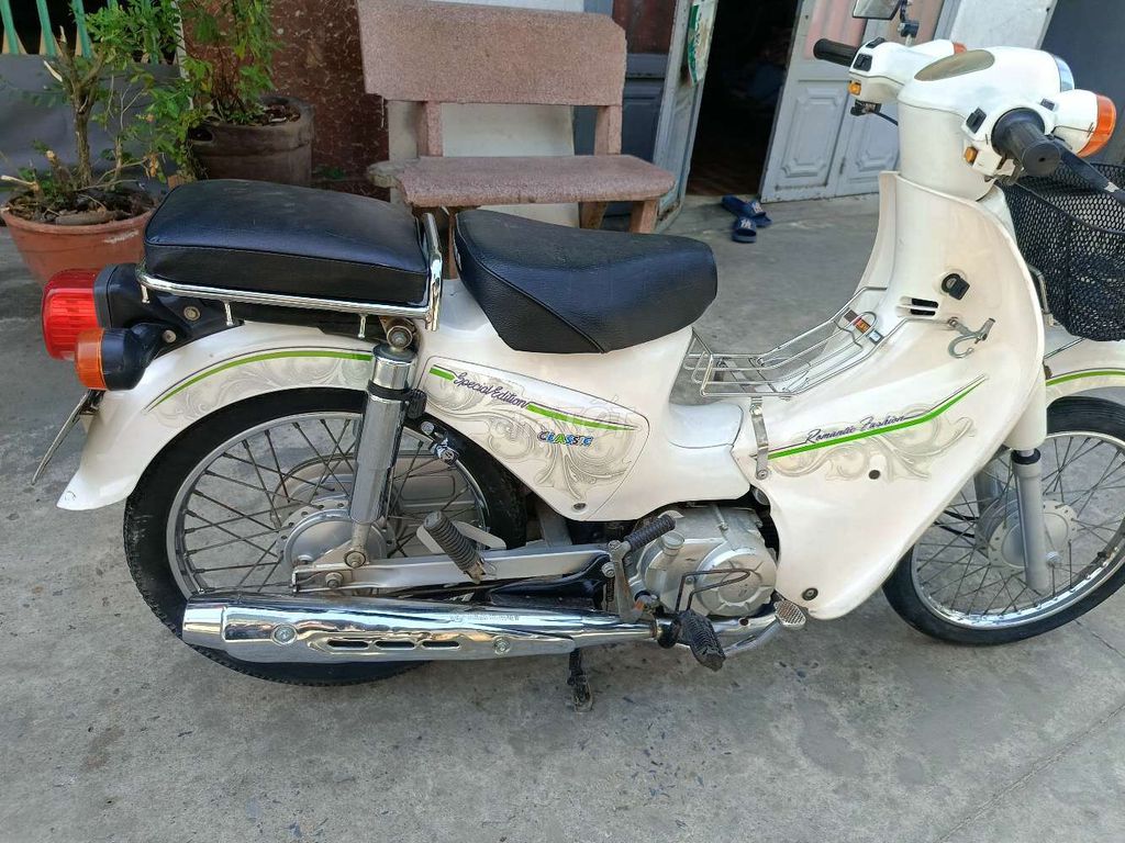 Xe máy Cub 50cc màu Trắng. Mua bán Xe máy tại Huyện Hóc Môn Tp Hồ Chí Minh được đăng bởi pham anh tuấn hình 5