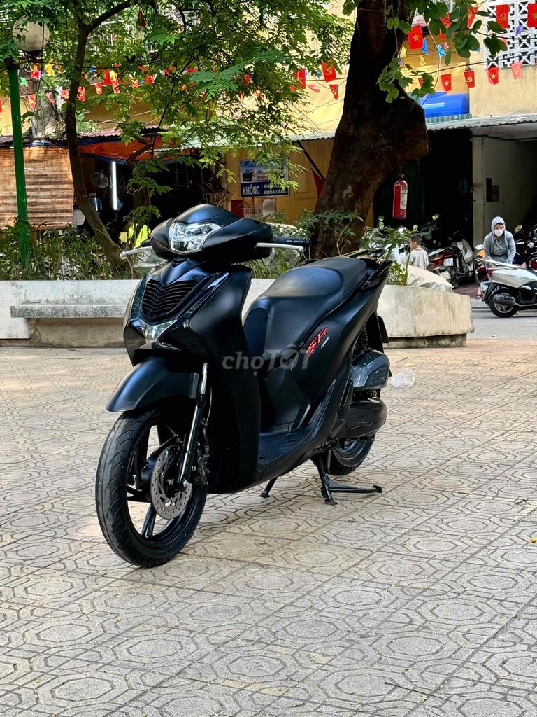 Honda SH125 CBS 2018 матовый черный, красивый госномер 026.86