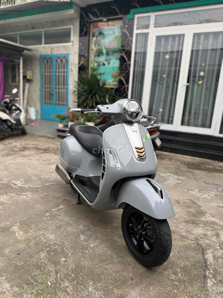 Piaggio GTS 300 Quasar 2018 Xám xi măng. Mua bán Xe máy tại Thành phố Biên Hòa Đồng Nai được đăng bởi Khánh lành hình 1