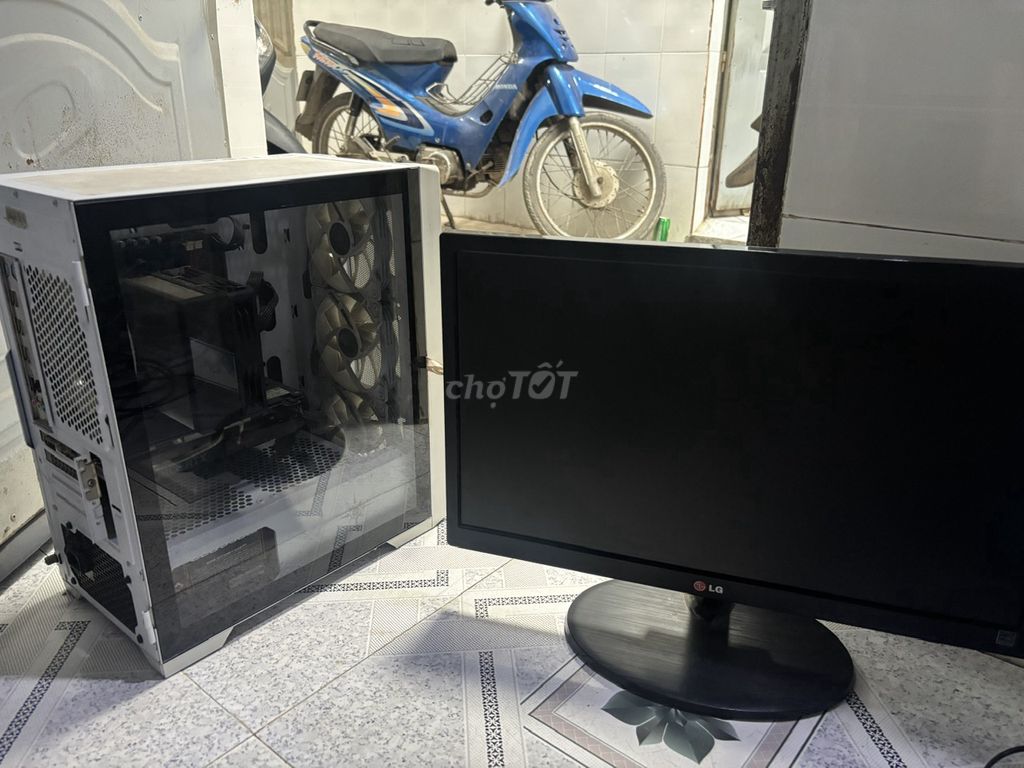 PC Xeon E5 16GB RTX 2060 512GB Trắng. Mua bán Máy tính để bàn tại Thị xã Tân Uyên Bình Dương được đăng bởi Quang Huy hình 1