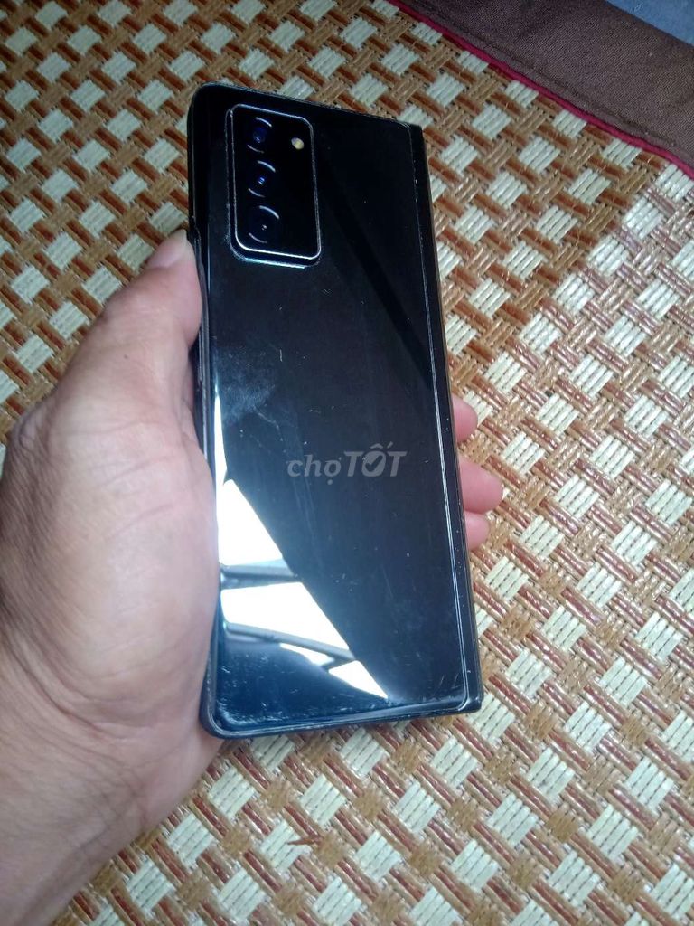 Bán xác samsung Galaxy Zfold2 gam 12G/512G. Mua bán Điện thoại tại Quận 11 Tp Hồ Chí Minh được đăng bởi Mai Mai hình 1