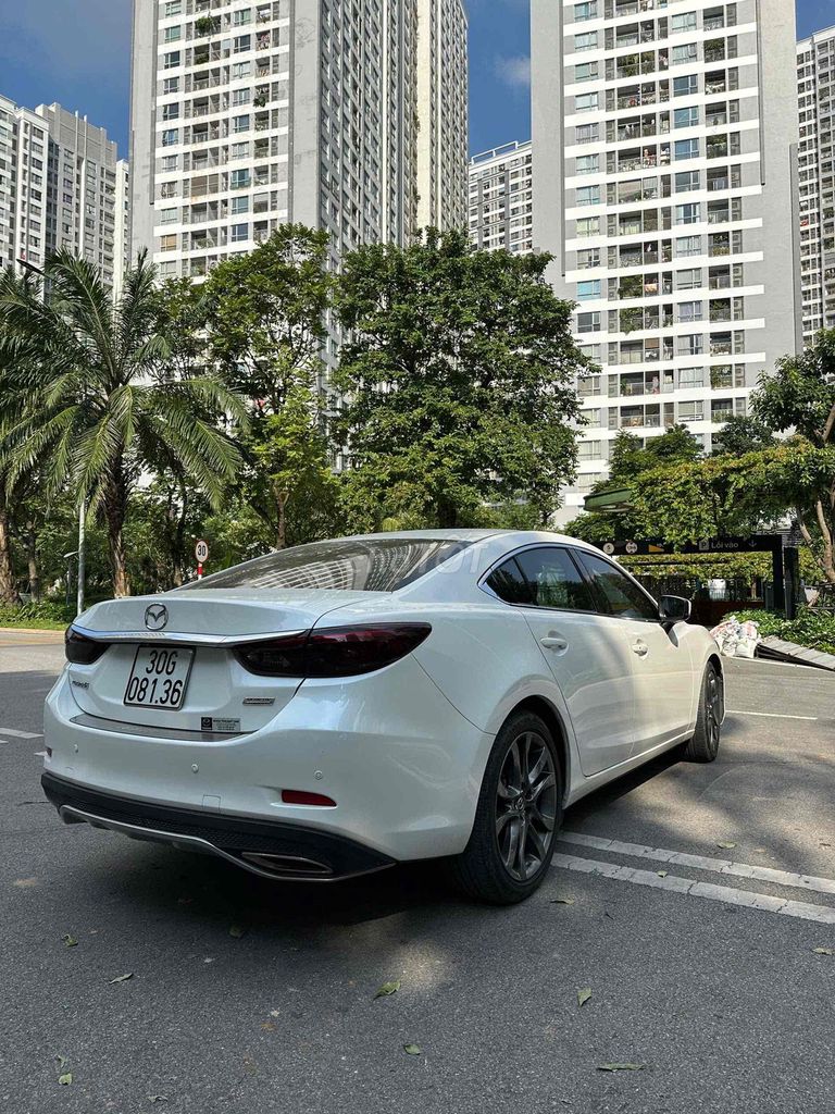 Mazda 6 bản 2.5 Premium odo 18.000km. Mua bán Ô tô tại Quận Long Biên Hà Nội được đăng bởi Bùi Đình Thông hình 3