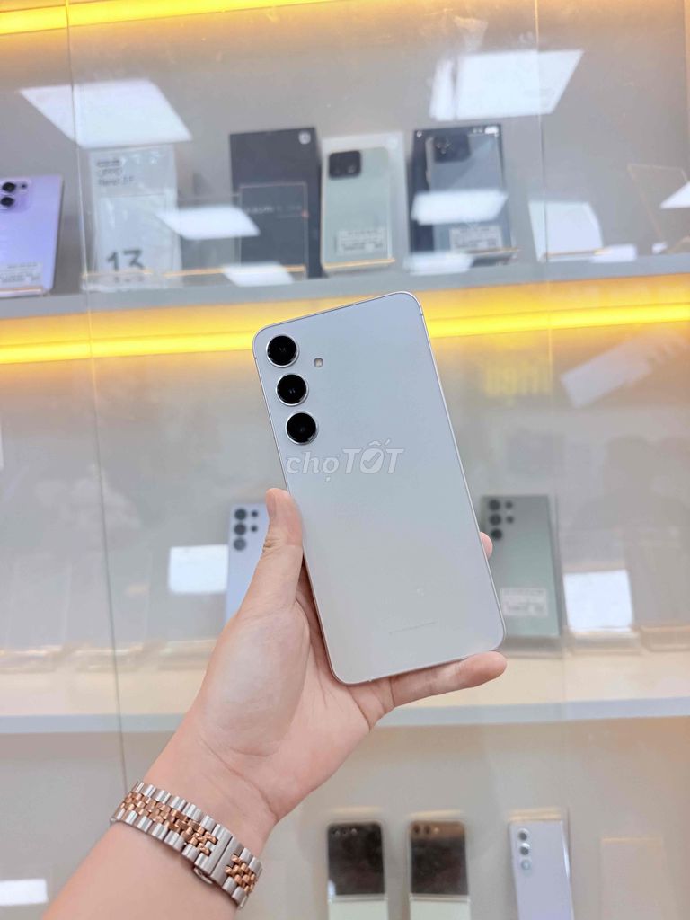 SAMSUNG S24 PLUS-12/256G-MÀU WHITE-CỰC ĐẸP. Mua bán Điện thoại tại Thành phố Biên Hòa Đồng Nai được đăng bởi Mobile Di Động Biên Hoà hình 1