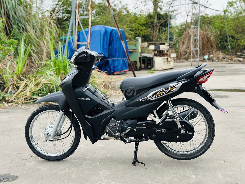 HONDA WAVE A 110 ĐEN NHÁM CHÍNH CHỦ XE MỚI 99%. Mua bán Xe máy tại Quận Cầu Giấy Hà Nội được đăng bởi Hà Thanh hình 2