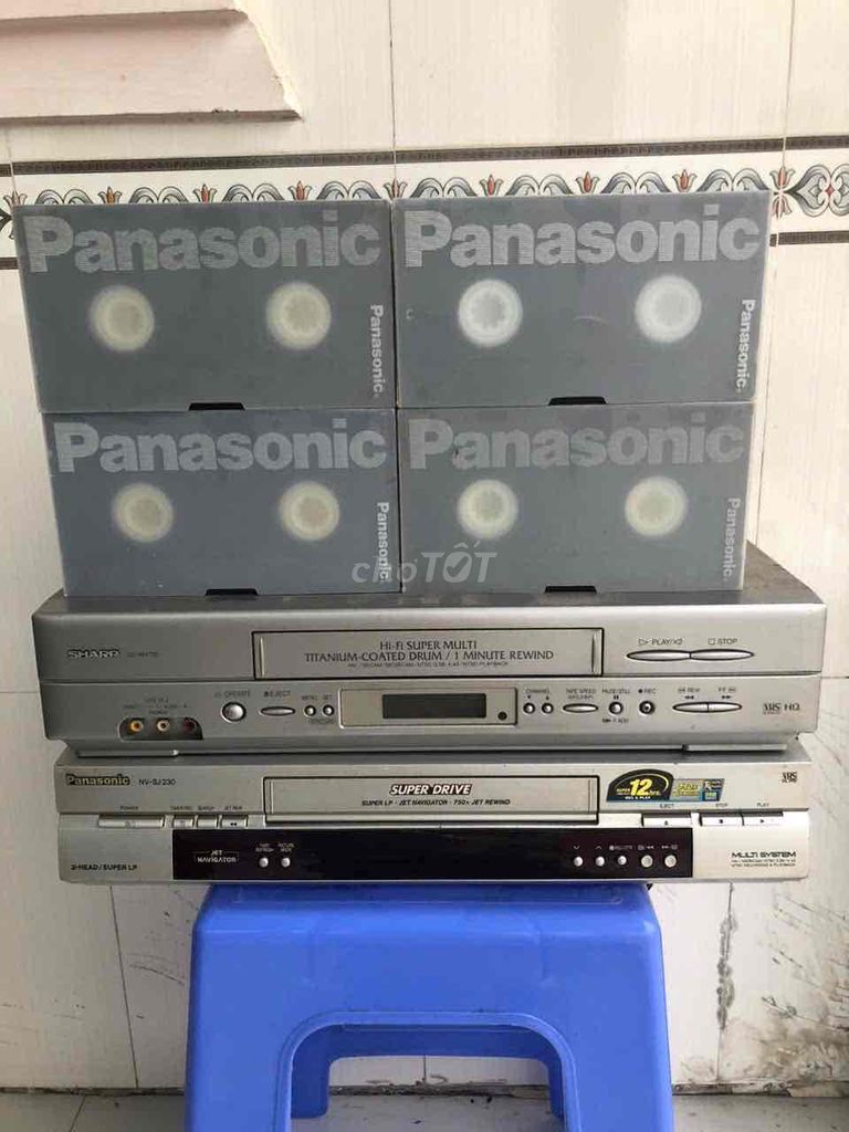 cần bán 2 đầu băng SHARP và PANASONIC