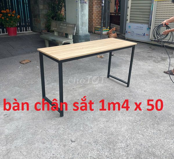 bàn chân sắt,bàn làm việc 1m4x50cm,bàn để máy tính