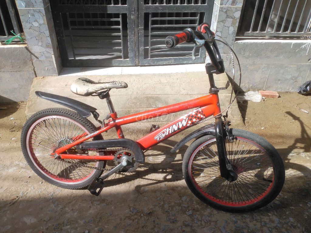 Xe đạp trẻ em 20 inch Đỏ, Xanh dương. Mua bán Xe đạp tại Quận Ninh Kiều Cần Thơ được đăng bởi Xe Đạp Cũ Cần Thơ hình 2