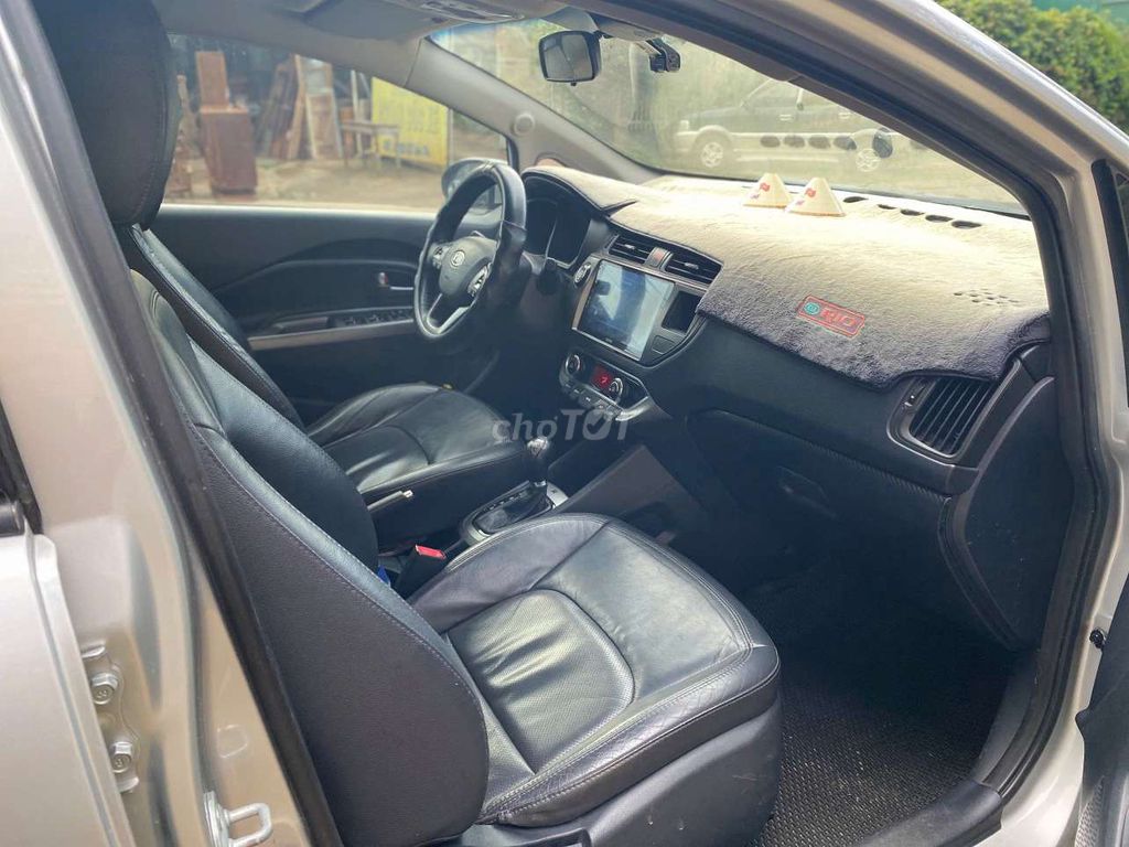 2012 1.4 AT Hatchback - 106000 km. Mua bán Ô tô tại Thành phố Buôn Ma Thuột Đắk Lắk được đăng bởi Nguyễn Duy hình 4