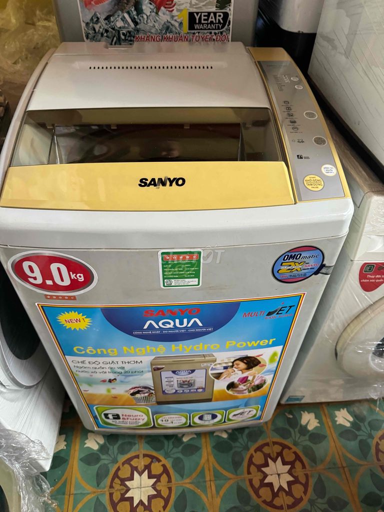 thanh lý máy giặt Aqua sanyo 9.0Kg đang dùng