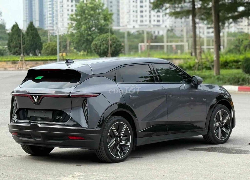 VinFast VF7 2024 Plus nâng cấp -  27000 km. Mua bán Ô tô tại Quận Cầu Giấy Hà Nội được đăng bởi Lê Chiến hình 4