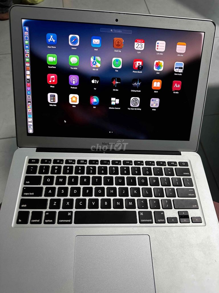 MacBook Air i5 Bạc. Mua bán Laptop tại Thành phố Thuận An Bình Dương được đăng bởi Võ minh sơn hình 1