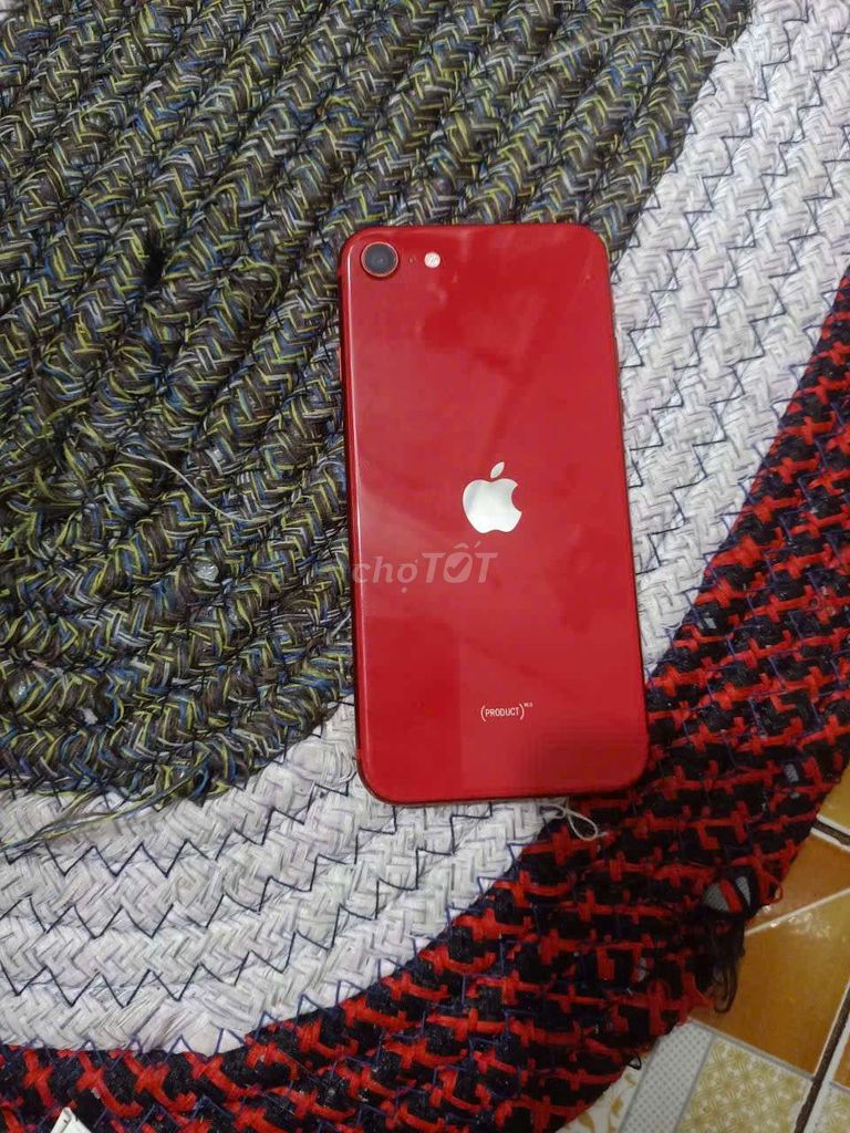 Apple iPhone SE 64GB Đỏ Đã qua sử dụng. Mua bán Điện thoại tại Quận Ninh Kiều Cần Thơ được đăng bởi trí hải hình 1