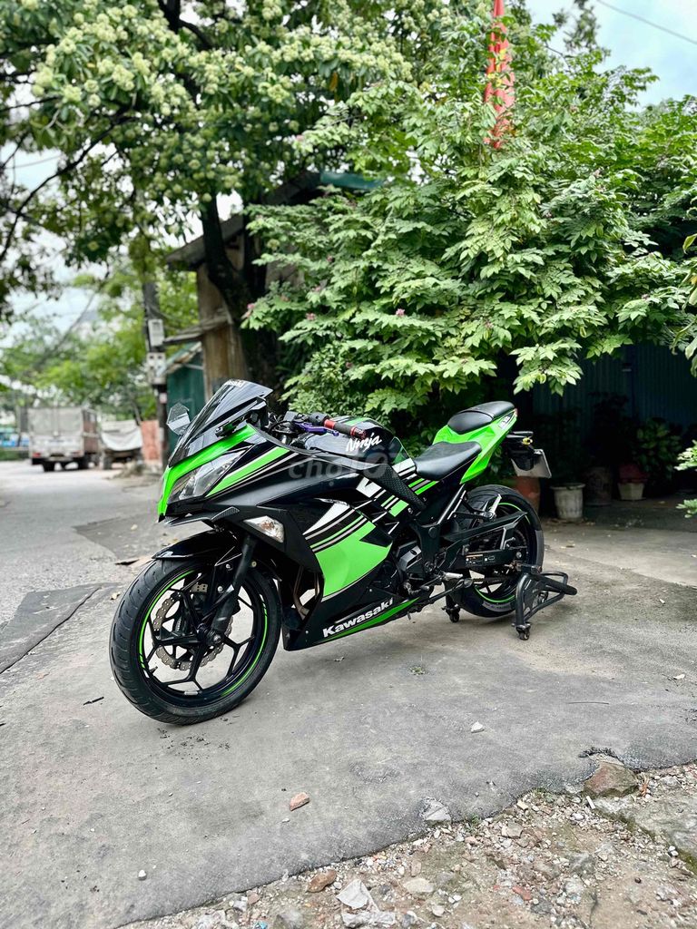 Bán xe ninja 300. Mua bán Xe máy tại Quận Hoàng Mai Hà Nội được đăng bởi Công hình 3