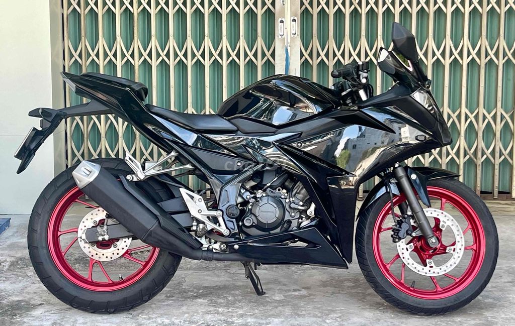 Honda CBR 150R 2018. Mua bán Xe máy tại Thành phố Vũng Tàu Bà Rịa - Vũng Tàu được đăng bởi Cao Trí hình 4