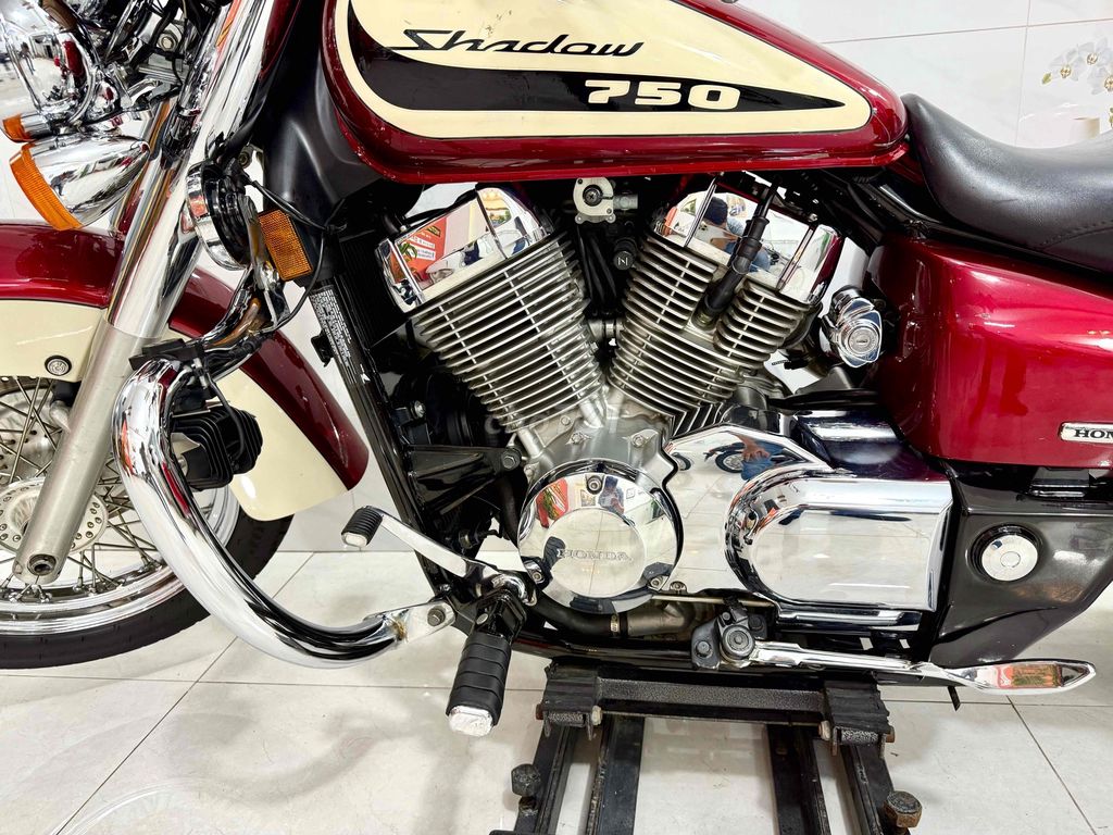 Honda Shadow Aero 750cc 2008 Đỏ kem. Mua bán Xe máy tại Huyện Bình Chánh Tp Hồ Chí Minh được đăng bởi Đặng Minh Khang hình 5