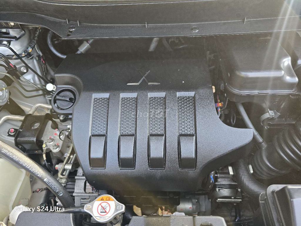 Mitsubishi Xpander Cross 2020 Bạc. Mua bán Ô tô tại Quận Bình Tân Tp Hồ Chí Minh được đăng bởi Trần quang thiện  hình 15