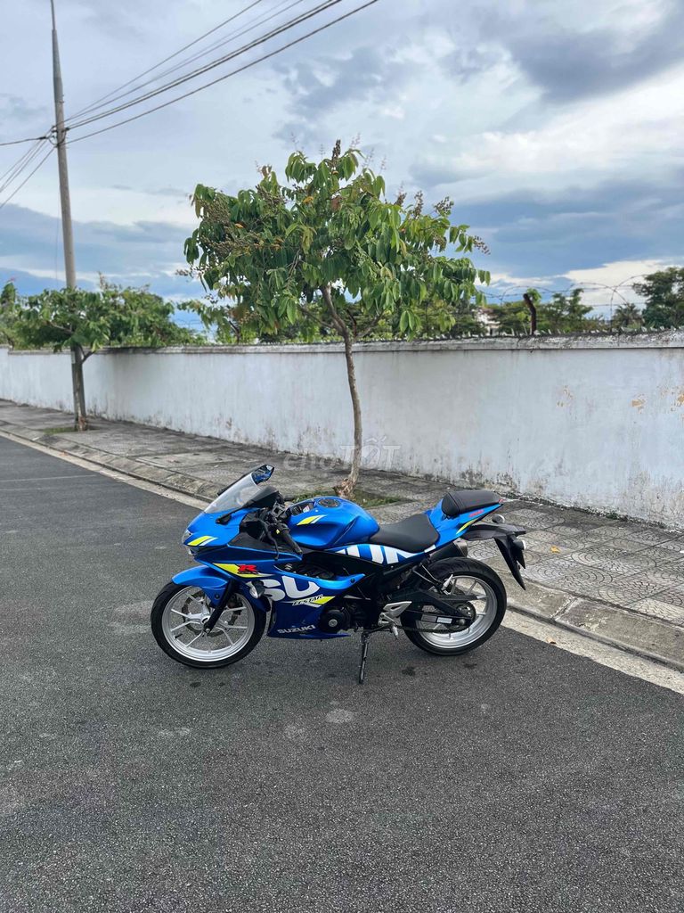 Nhượng lại em GSX R siêu đẹp. Mua bán Xe máy tại Quận Thanh Khê Đà Nẵng được đăng bởi Ku Tý hình 1