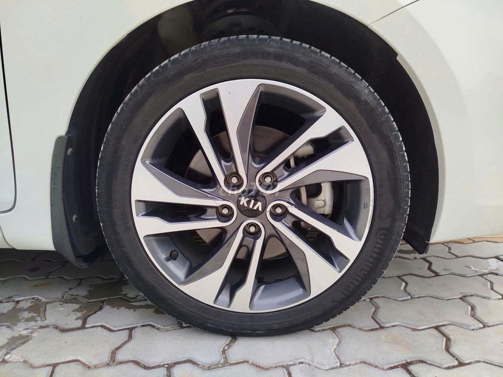 KIA Rondo 2.0 trắng 2019. Mua bán Ô tô tại Quận 1 Tp Hồ Chí Minh được đăng bởi MUA BÁN XE LƯỚT và PHỤ KIỆN XE hình 10