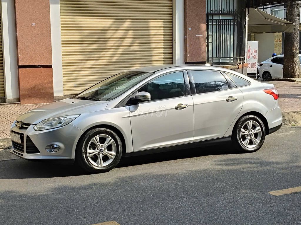 Ford Focus 2012 1.8 AT - 79000 km