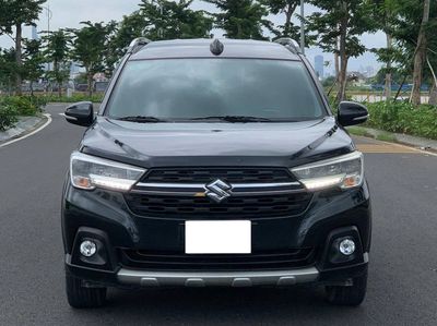 Suzuki XL7 2022 số tự động màu đen