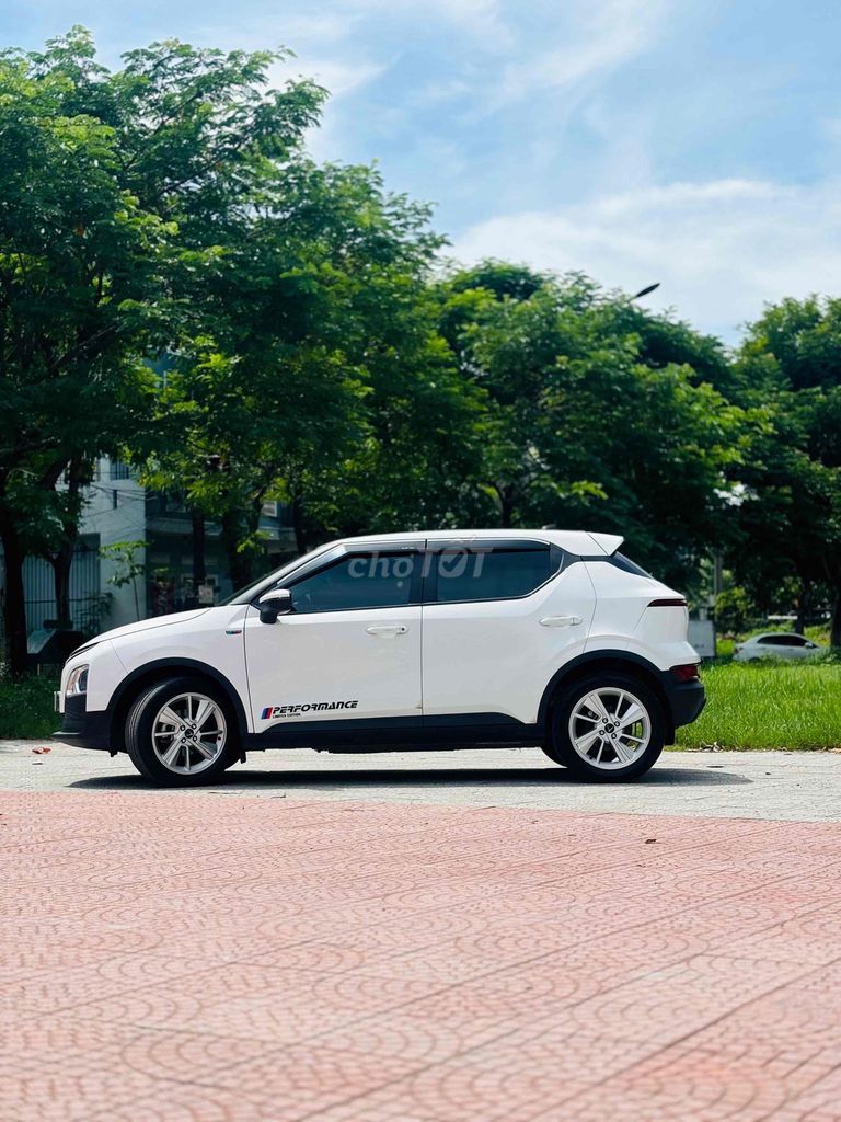 VinFast VF 5 Trắng. Mua bán Ô tô tại Quận Liên Chiểu Đà Nẵng được đăng bởi Dương Quân hình 3