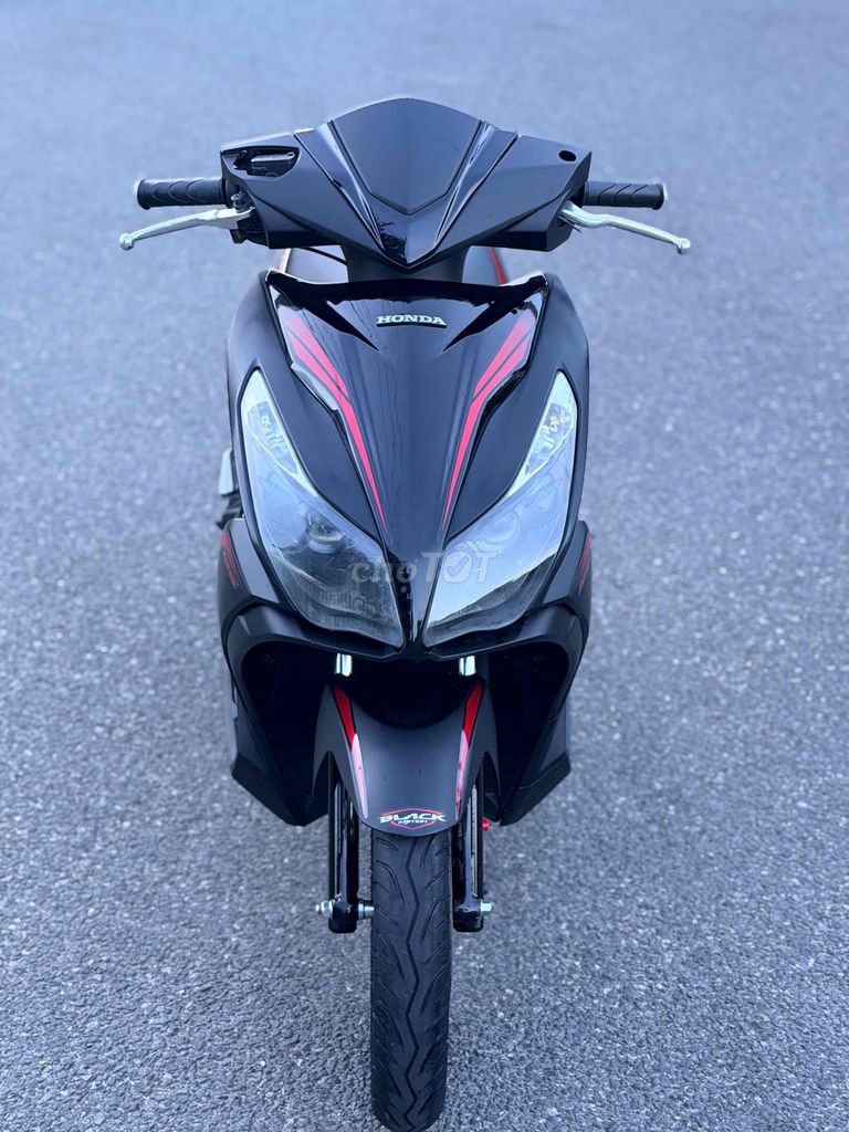 Honda Air Blade 2015 матовый черный родной мотор