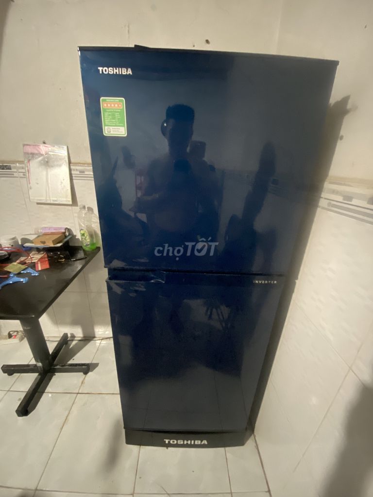 CẦN SANG LẠI TỦ LẠNH HOẠT ĐỘNG TỐT