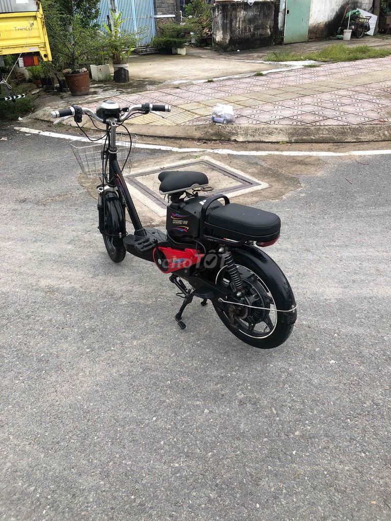 cần tiền nên muốn bán chiếc xe điện MARTIN 107 nay. Mua bán Xe điện tại Quận 4 Tp Hồ Chí Minh được đăng bởi Nguyễn Nghiêm Dũng hình 4