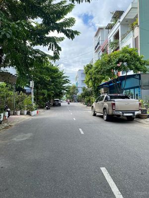 Bán nhà MT đường Giáp Văn Cương, gần biển, Liên chiểu, giá 4 tỷ 550 tl. Mua bán nhà ở tại Quận Liên Chiểu Đà Nẵng được đăng bởi Lê Ân