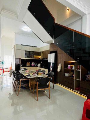 BÁN NHÀ MẶT TIỀN TRUNG TÂM BẢO LỘC LÂM ĐỒNG CÁCH VINCOM 50m