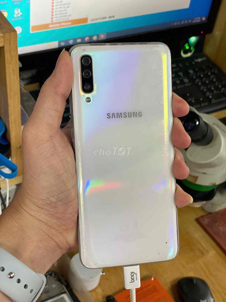 samsung A70 6/128Gb màn thay pin mới full chức năn. Mua bán Điện thoại tại Quận Ninh Kiều Cần Thơ được đăng bởi Táo Cười Ngã Sáu  hình 1