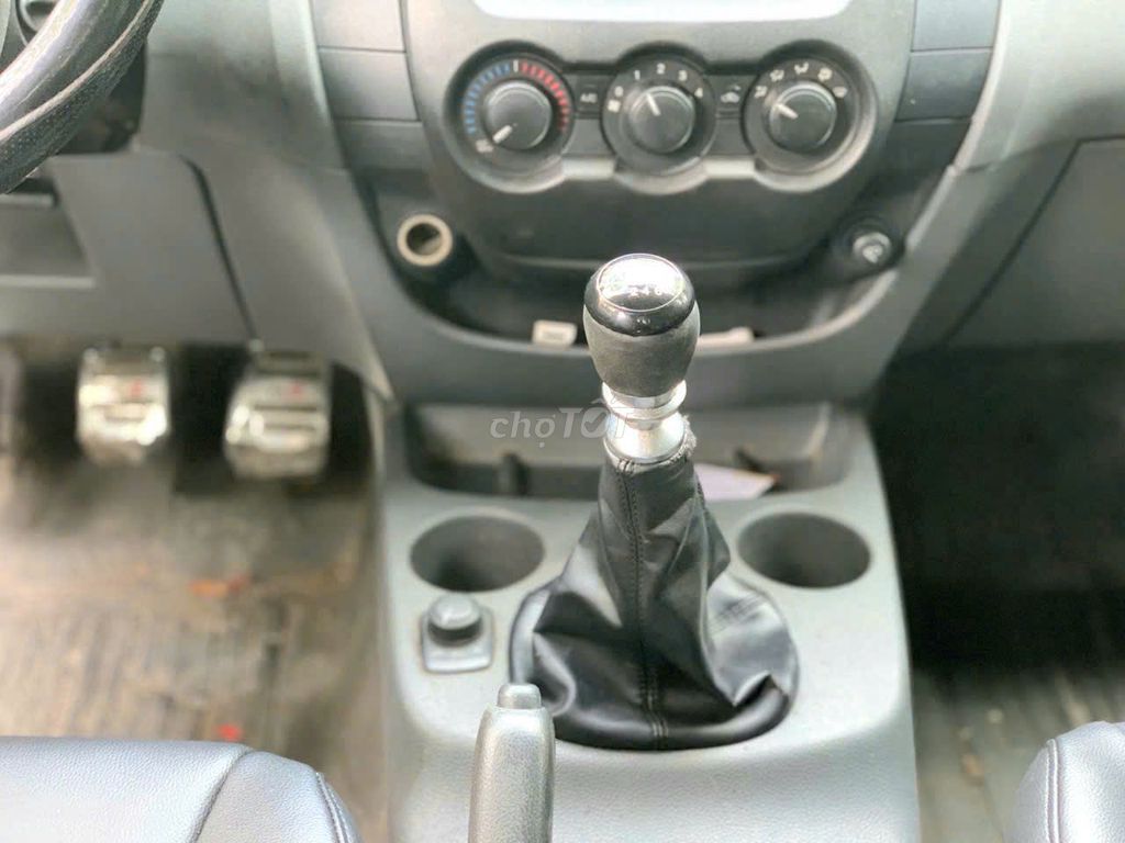 FORD RANGER SỐ SÀN 2 CẦU 4X4 CỰC KHỎE. Mua bán Ô tô tại Quận 7 Tp Hồ Chí Minh được đăng bởi Tuấn  hình 2