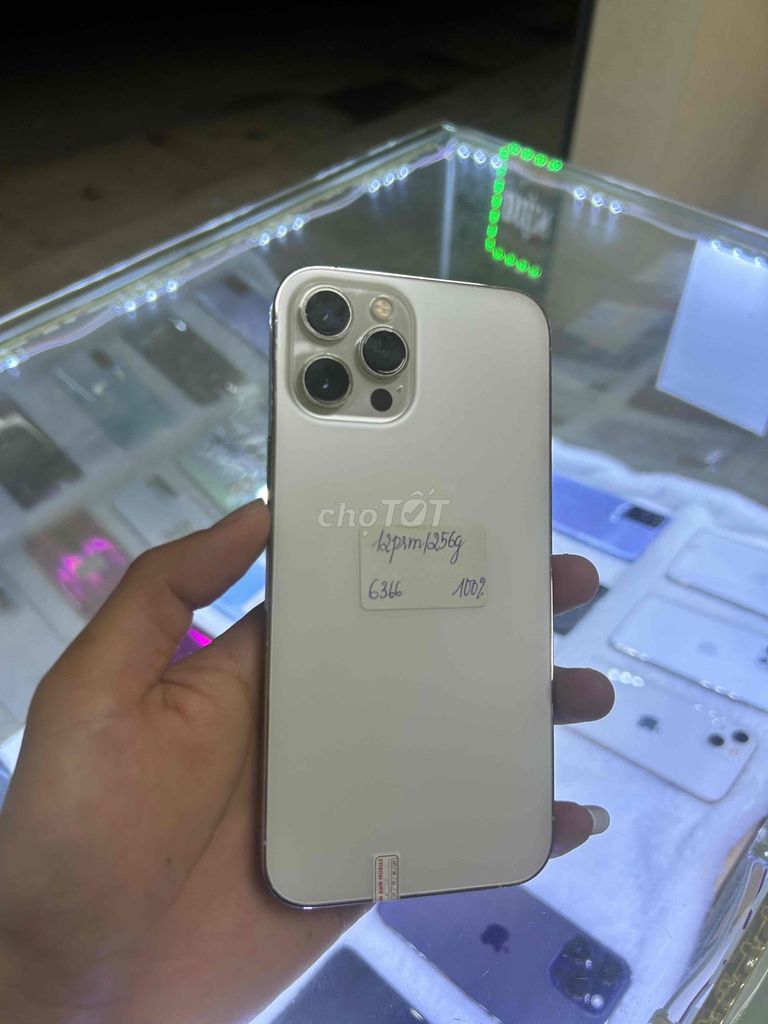 iPhone 12 Pro Max 256GB Bạc. Mua bán Điện thoại tại Huyện Thiệu Hóa Thanh Hóa được đăng bởi Trần Văn Toàn hình 1