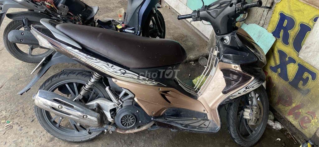 Hayate  bstp máy zin êm  bstp. Mua bán Xe máy tại Quận 8 Tp Hồ Chí Minh được đăng bởi Hoang Nguyen hình 3