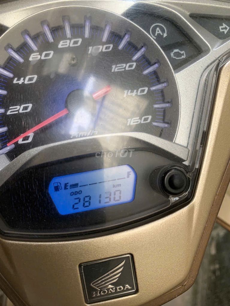 Bán ari blafe125 3d vàng đồng 2016. Mua bán Xe máy tại Quận Hoàng Mai Hà Nội được đăng bởi Minhtuan hình 2