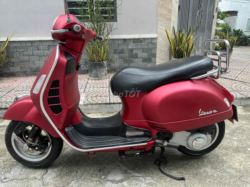 vespa GTS 125 nhập Ý 2005. cavet đầy đủ. Mua bán Xe máy tại Quận Bình Thạnh Tp Hồ Chí Minh được đăng bởi Cửa hàng bán xe cũ hcm bình thạnh hình 5