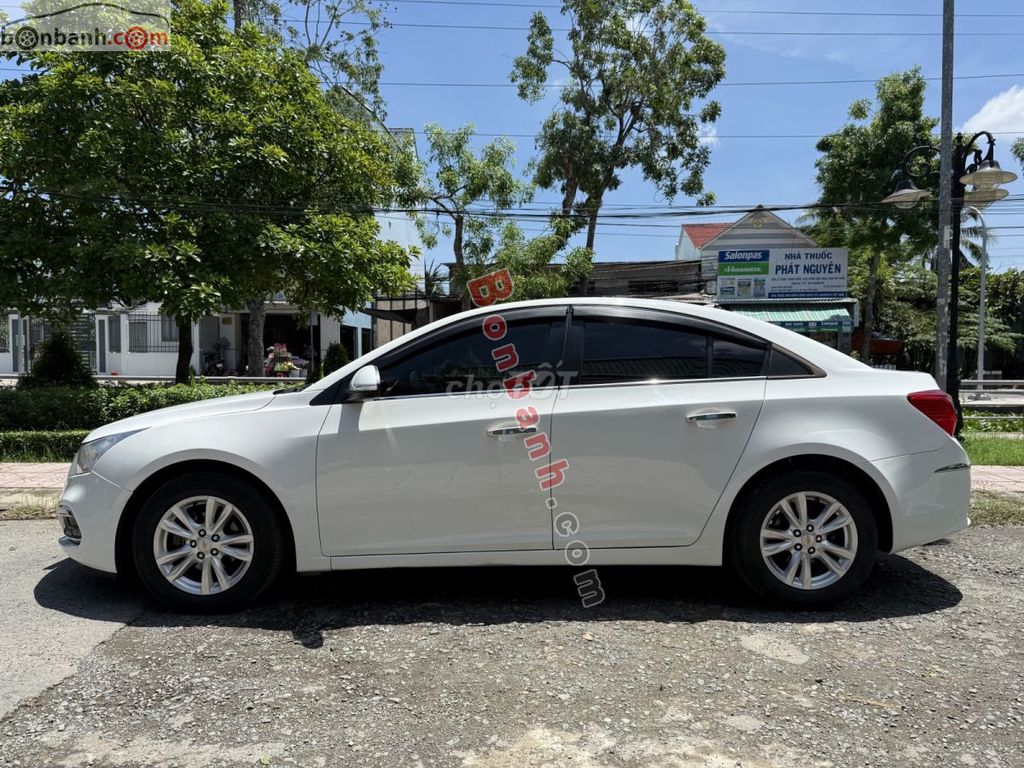 Chevrolet Cruze LT 1.6L 2017 - 252 Triệu. Mua bán Ô tô tại Huyện Bàu Bàng Bình Dương được đăng bởi Cậu Út hình 2