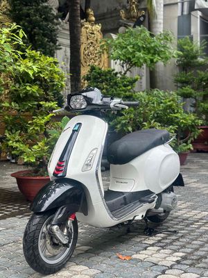 Vespa đèn vuông đời 2014 bstp chính chủ. Mua bán Xe máy tại Quận 10 Tp Hồ Chí Minh được đăng bởi Hoang sang