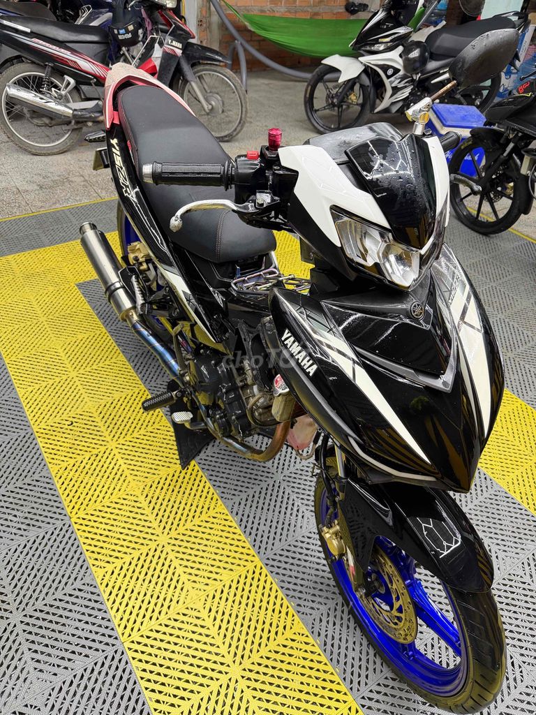 Yamaha MX King 2018 Черно-белый Вьетнам