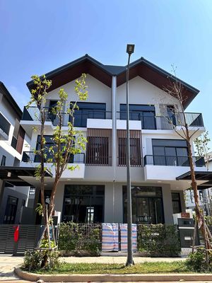 Căn góc ID Zone1, 9x15 giá full bán lỗ, 2 mặt tiền .. Mua bán nhà ở tại Huyện Long Thành Đồng Nai được đăng bởi MS TIẾN