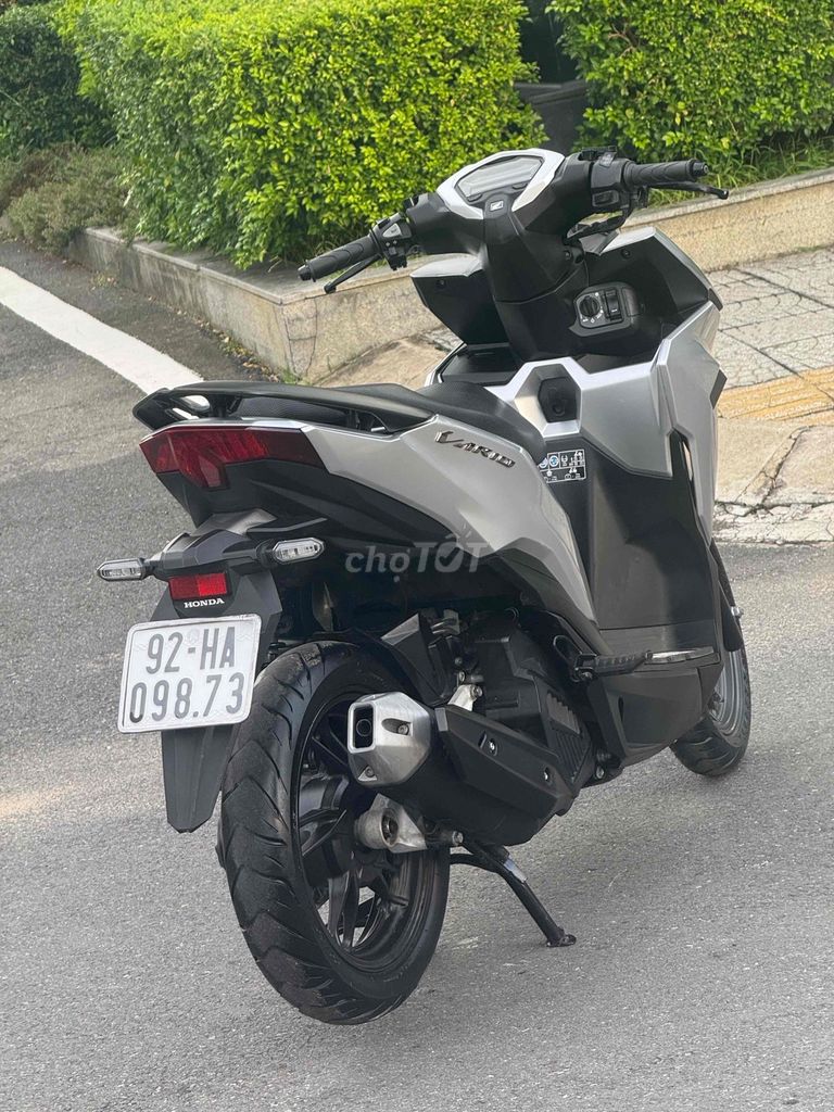Honda Vario 125cc 2024 серебристый