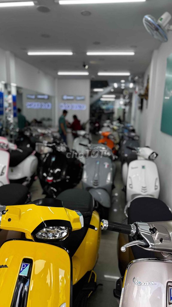 Vespa Iget , abs , đèn led 2 tấng , mở cốp điện ... Mua bán Xe máy tại Quận Phú Nhuận Tp Hồ Chí Minh được đăng bởi VESPA  PIAGGIO BẢO HƯNG Vespa cũ trả góp  hình 14