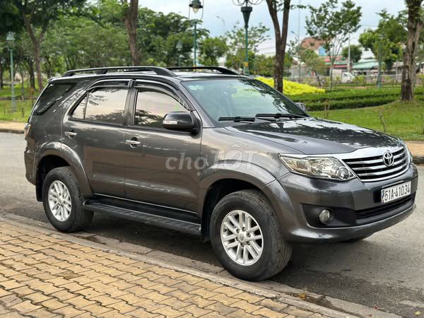 Fotuner V fom2013 sx2012 biển SG. Mua bán Ô tô tại Huyện Hóc Môn Tp Hồ Chí Minh được đăng bởi Trương Van Khanh hình 3