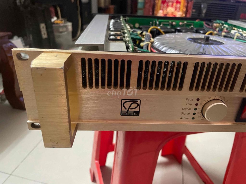 Cục đẩy Classic Pro CP 1200 Vàng đồng. Mua bán Tivi, Âm thanh tại Huyện Hóc Môn Tp Hồ Chí Minh được đăng bởi Lộc phát hình 1