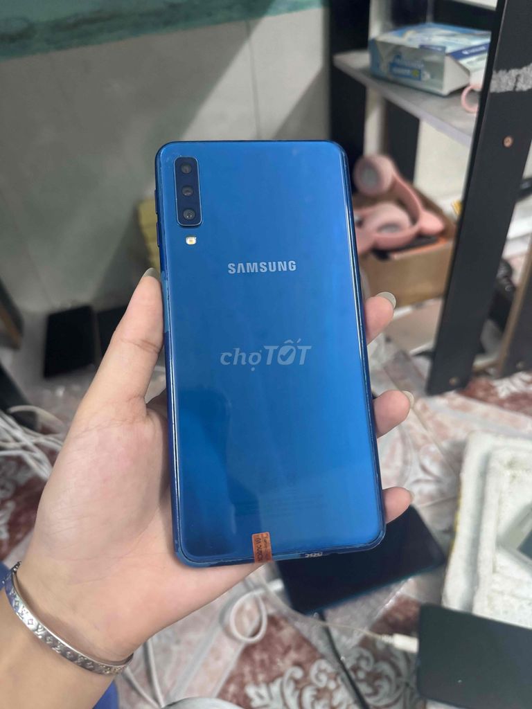 ss a7 2018, 64g, có nfc, màn amoled, zin. Mua bán Điện thoại tại Thành phố Thủ Dầu Một Bình Dương được đăng bởi Phước Mobile hình 1