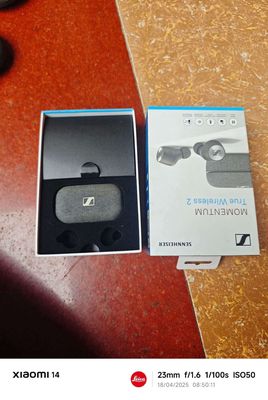 Sennheiser 2 mới thay pin. Mua bán Thiết bị đeo thông minh tại Huyện Mê Linh Hà Nội được đăng bởi Nam Pham