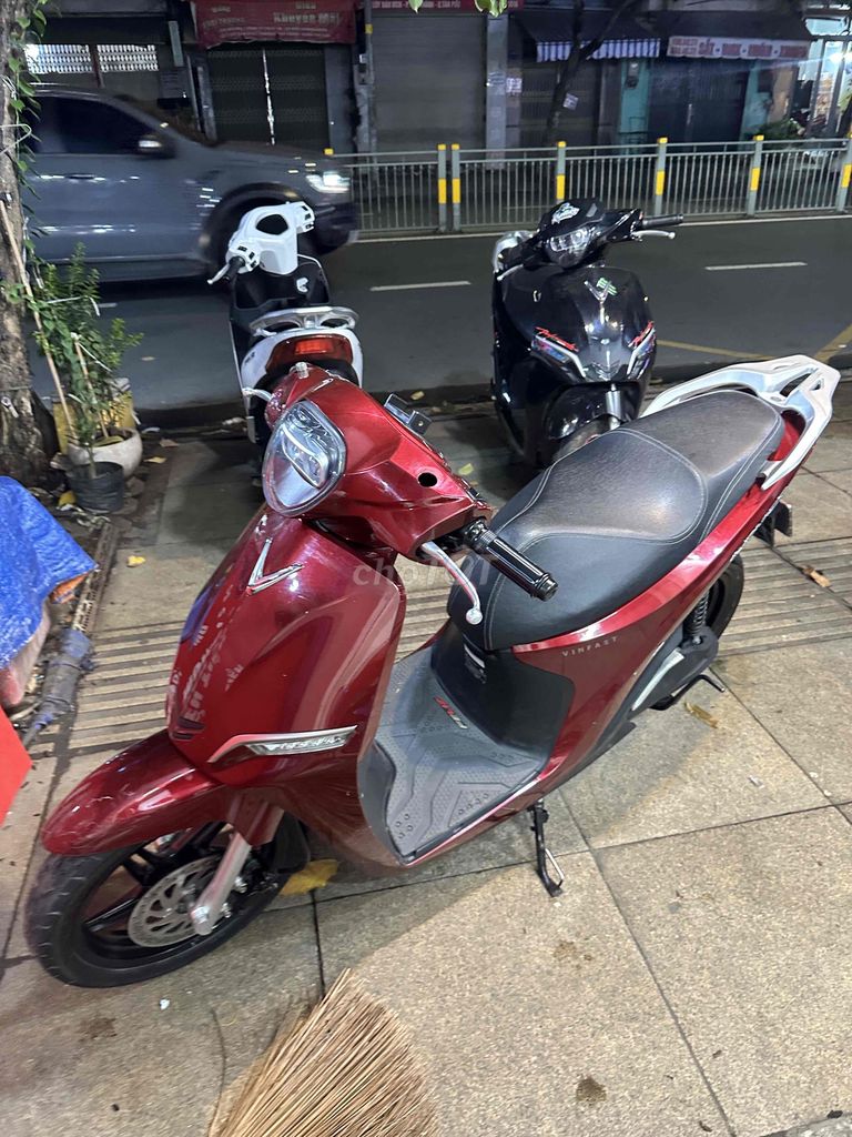 Xe máy điện VinFast Feliz S Đỏ