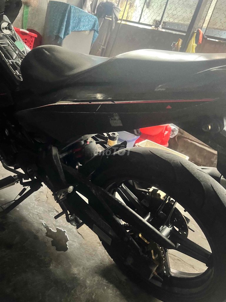 cần bán gấp xe Exciter. Mua bán Xe máy tại Thành phố Nha Trang Khánh Hòa được đăng bởi Nguyễn Tuấn Kiệt hình 3