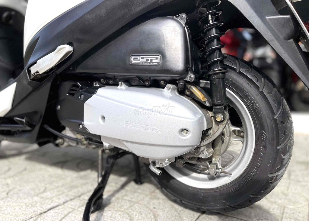 📣 Honda Lead Fi 125cc đời cuối Trắng Ngọc-Trinh Zi. Mua bán Xe máy tại Thành phố Rạch Giá Kiên Giang được đăng bởi Xe Máy Thanh Phương hình 5